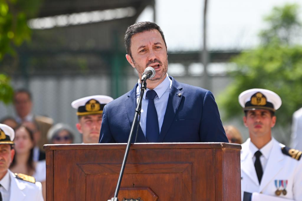 Javier Milei busca calmar el malestar en el sector y anuncia aumentos para el Ejército, la Armada y la Fuerza Aérea