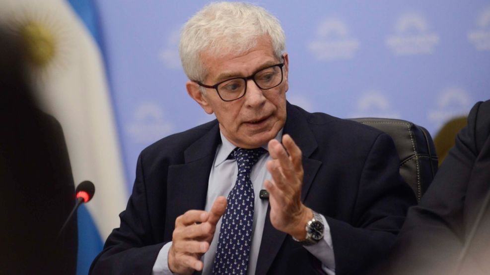 Con un "ayudín" libertario, García Ortíz busca resistir al frente del gremio que nuclea a los supervisores metalmecánicos