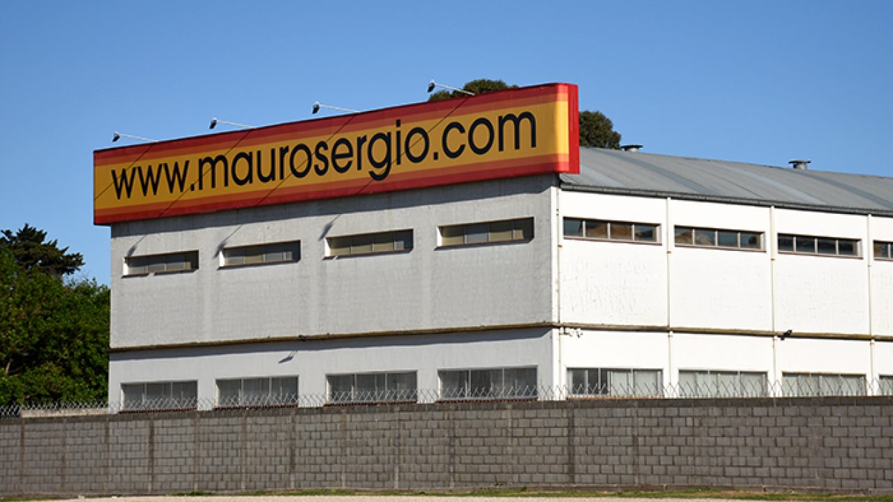 La industria textil expone su crisis y la empresa de tejido de punto más importante de Argentina suspende casi 200 operarios por más de 4 meses