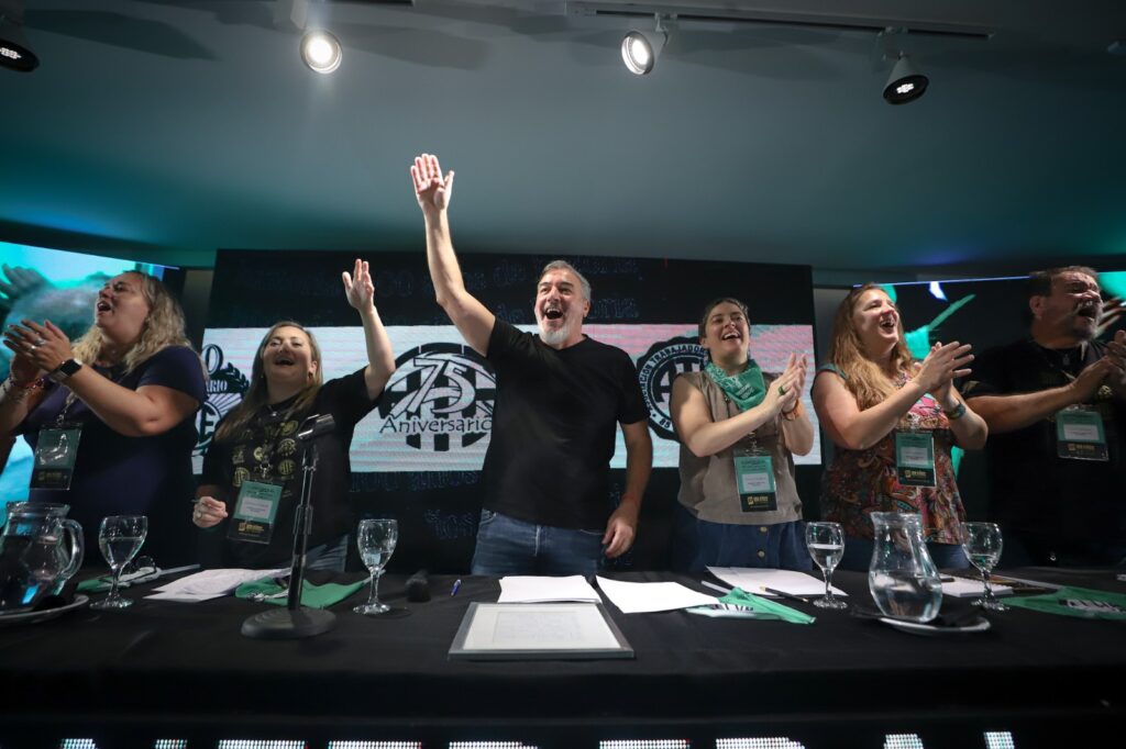 Ante la amenaza de un nuevo recorte del 10% de la planta estatal, ATE evalúa adelantar el Paro Nacional: "No vamos a tolerar ningún despido"