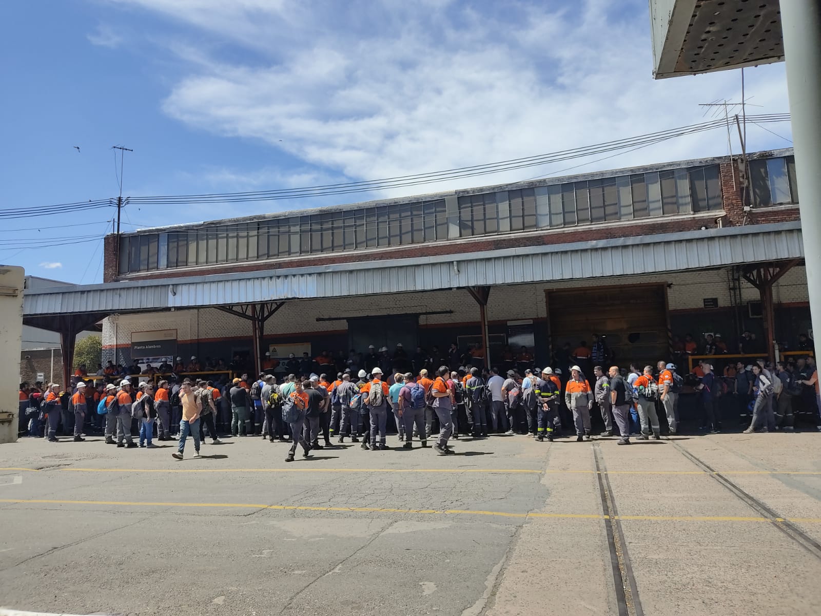 La UOM acusó a Acindar de desconocer el acuerdo al que habían llegado y aseguró que busca desvincular a trabajadores contratista