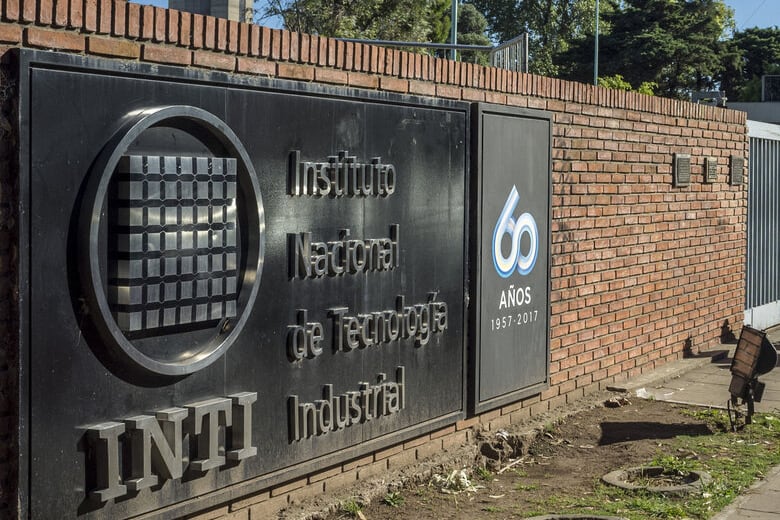 Gremios alertan por la creciente "militarización" del Instituto Nacional de Tecnología Industrial tras los despidos del Gobierno