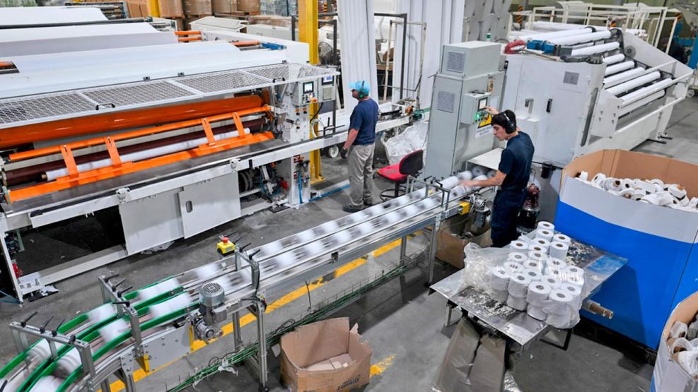 Para la UIA, la actividad industrial volvió a caer en febrero y se esfuman las esperanzas de recuperación