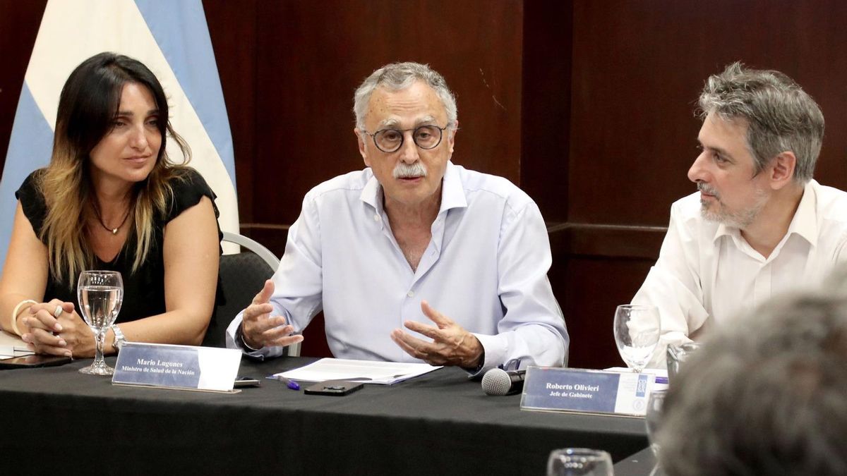 Peligra la entrega de medicamentos oncológicos en el PAMI y en la ANDIS y Salud responsabiliza a "Toto" Caputo por el colapso inminente