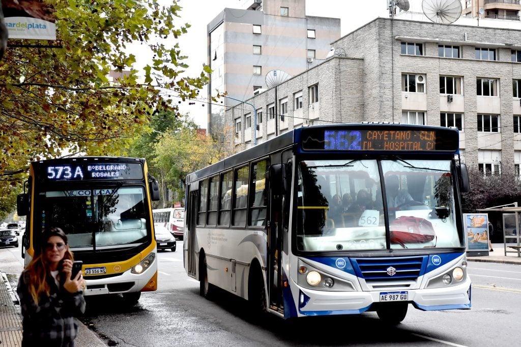 Con Nación y el Municipio prescindentes, la Provincia intervino para destrabar la huelga de choferes que dejó sin transporte a Mar del Plata