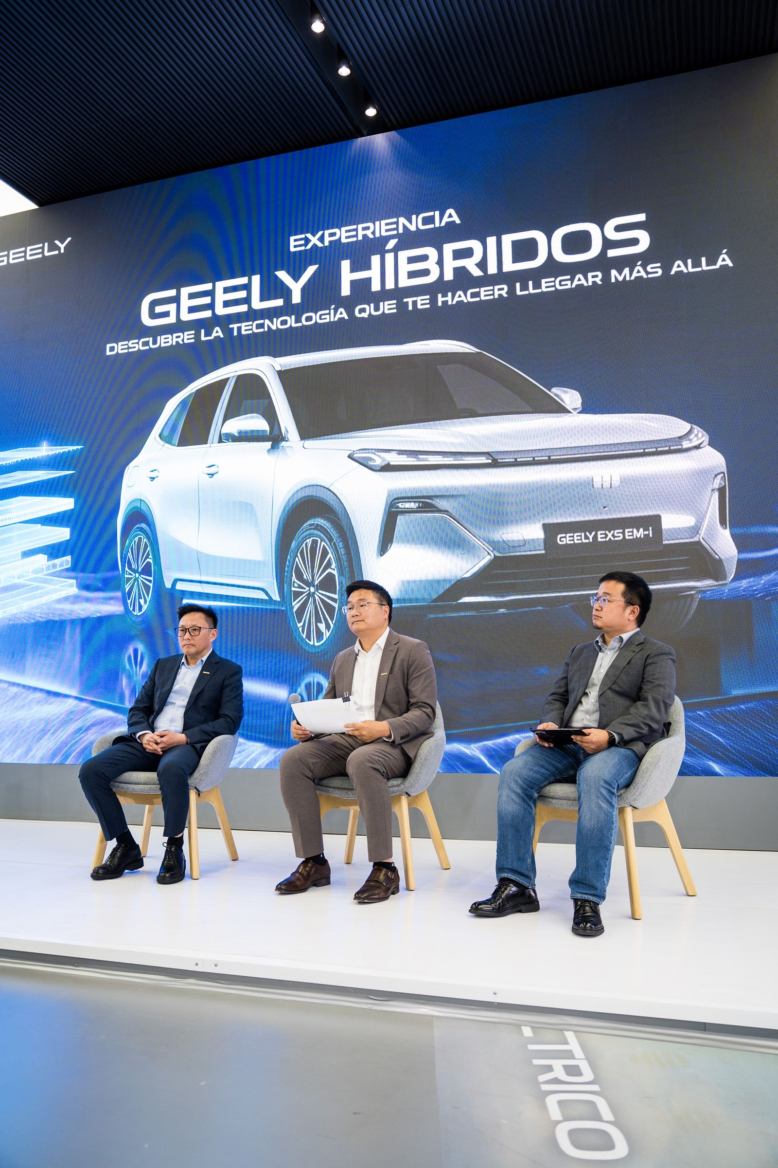 Directivos GEELY Mxico