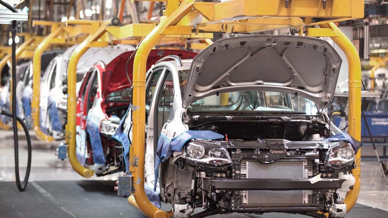 La industria automotriz volvió a desplomarse más de 20 puntos y hay temor por un crack en la actividad