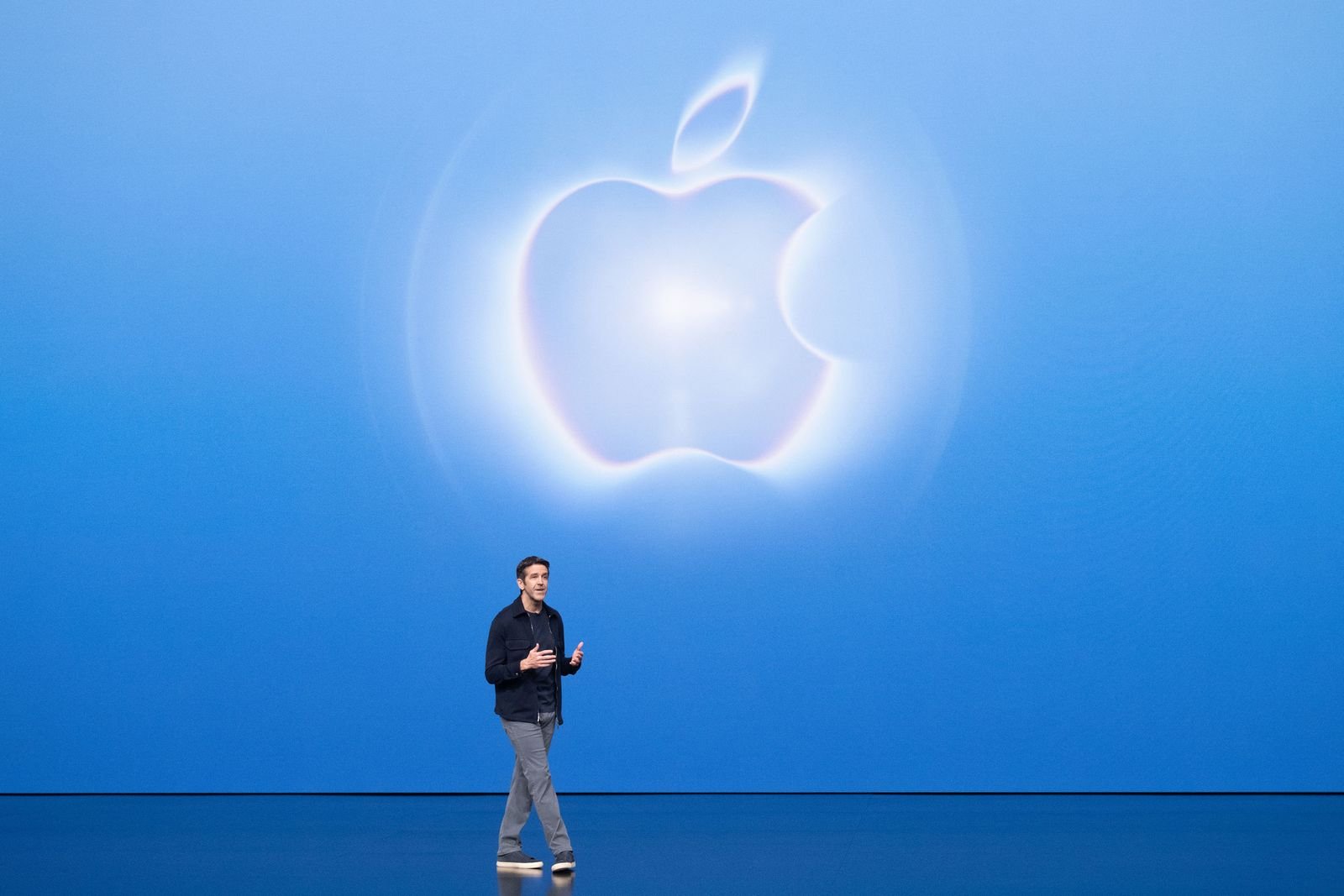 John Ternus Apple